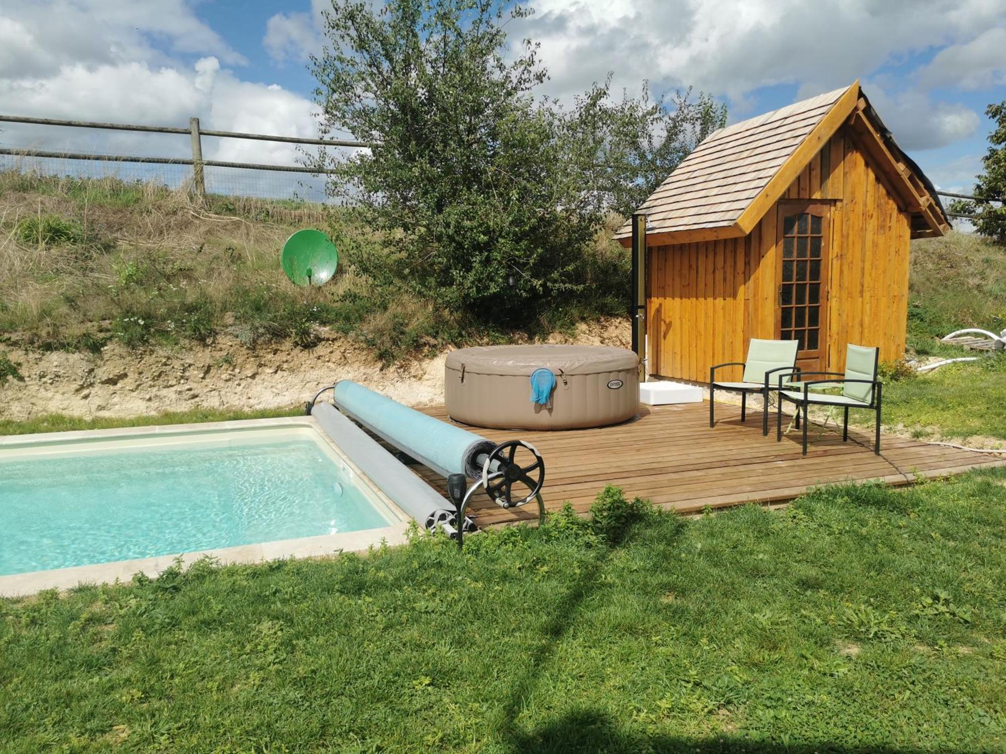 La Bulle Des Champs Bed & Breakfast Champmotteux Bagian luar foto