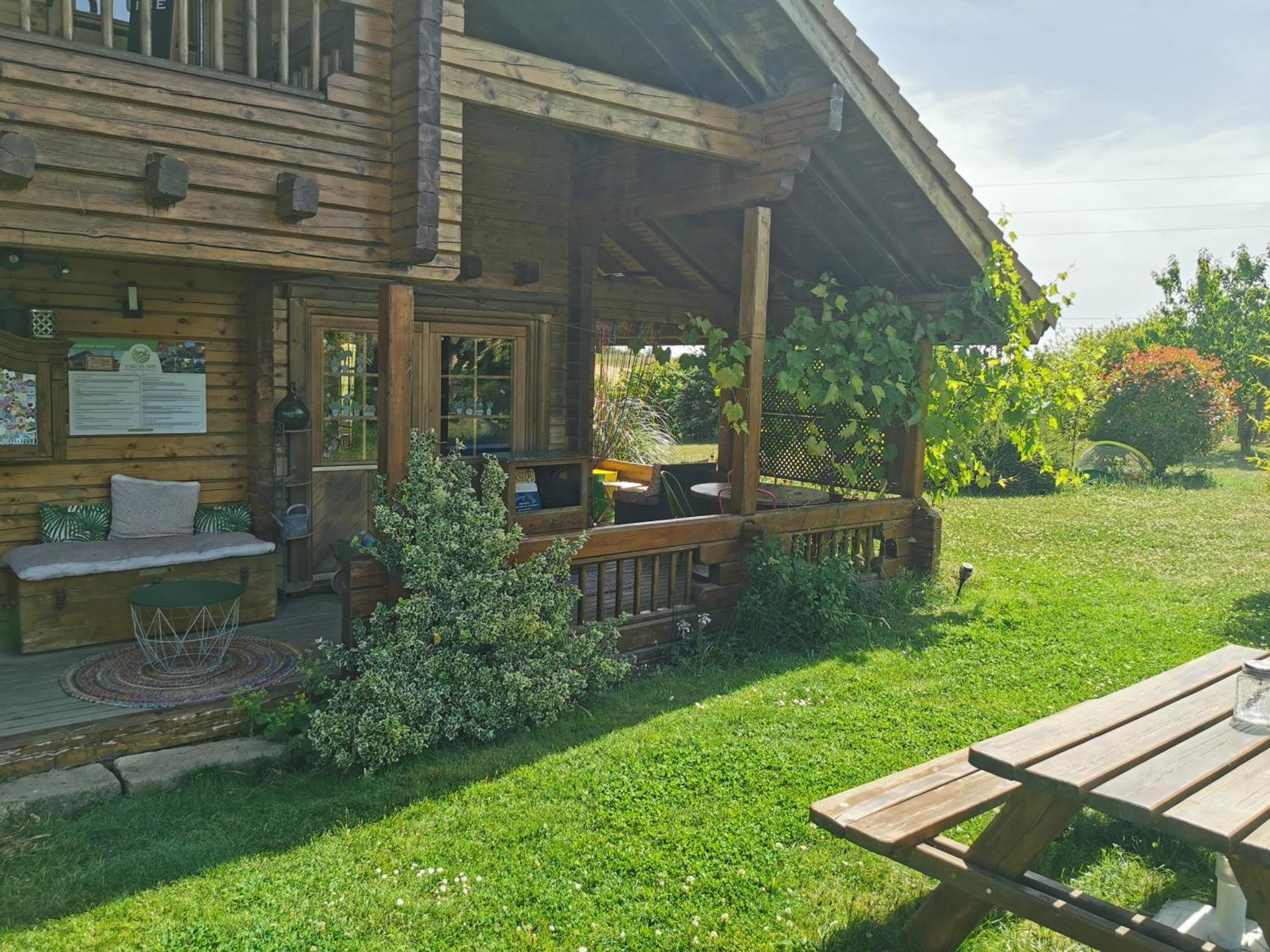 La Bulle Des Champs Bed & Breakfast Champmotteux Bagian luar foto
